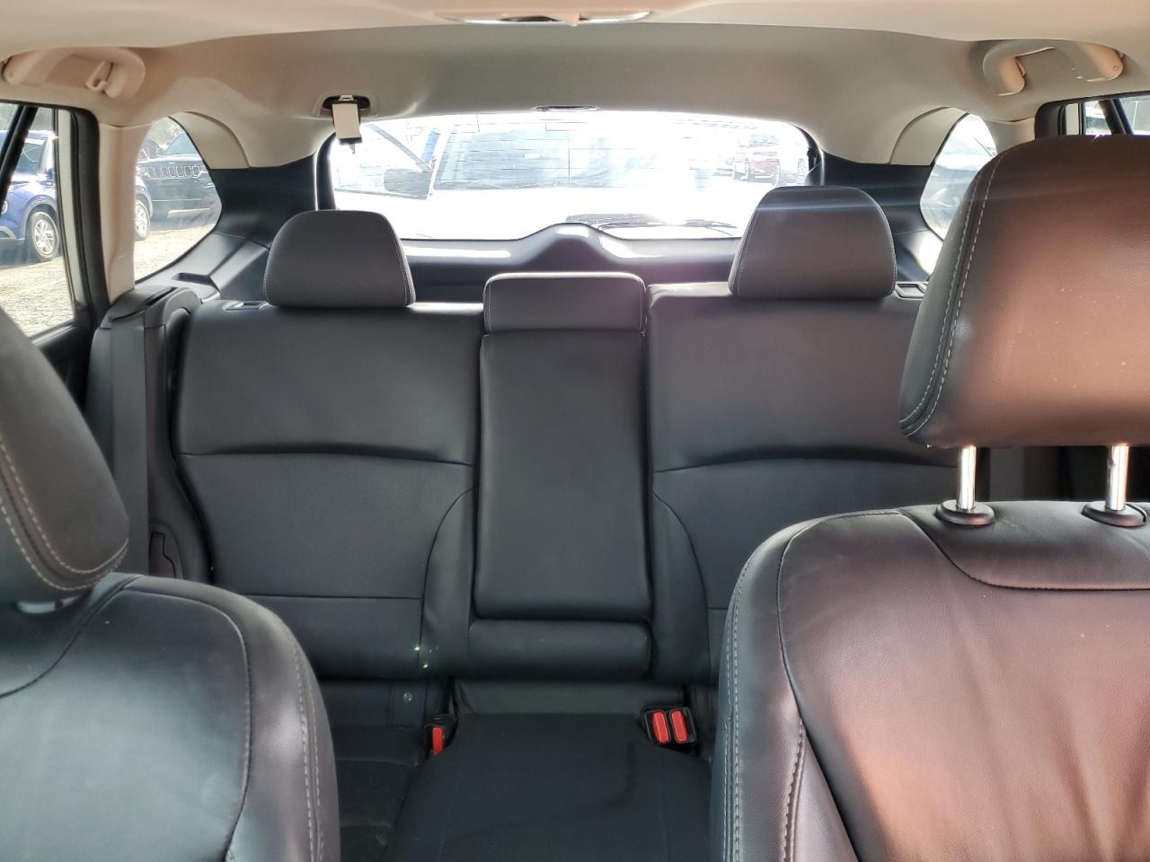 Subaru Outback 3.6r Limited Image 8