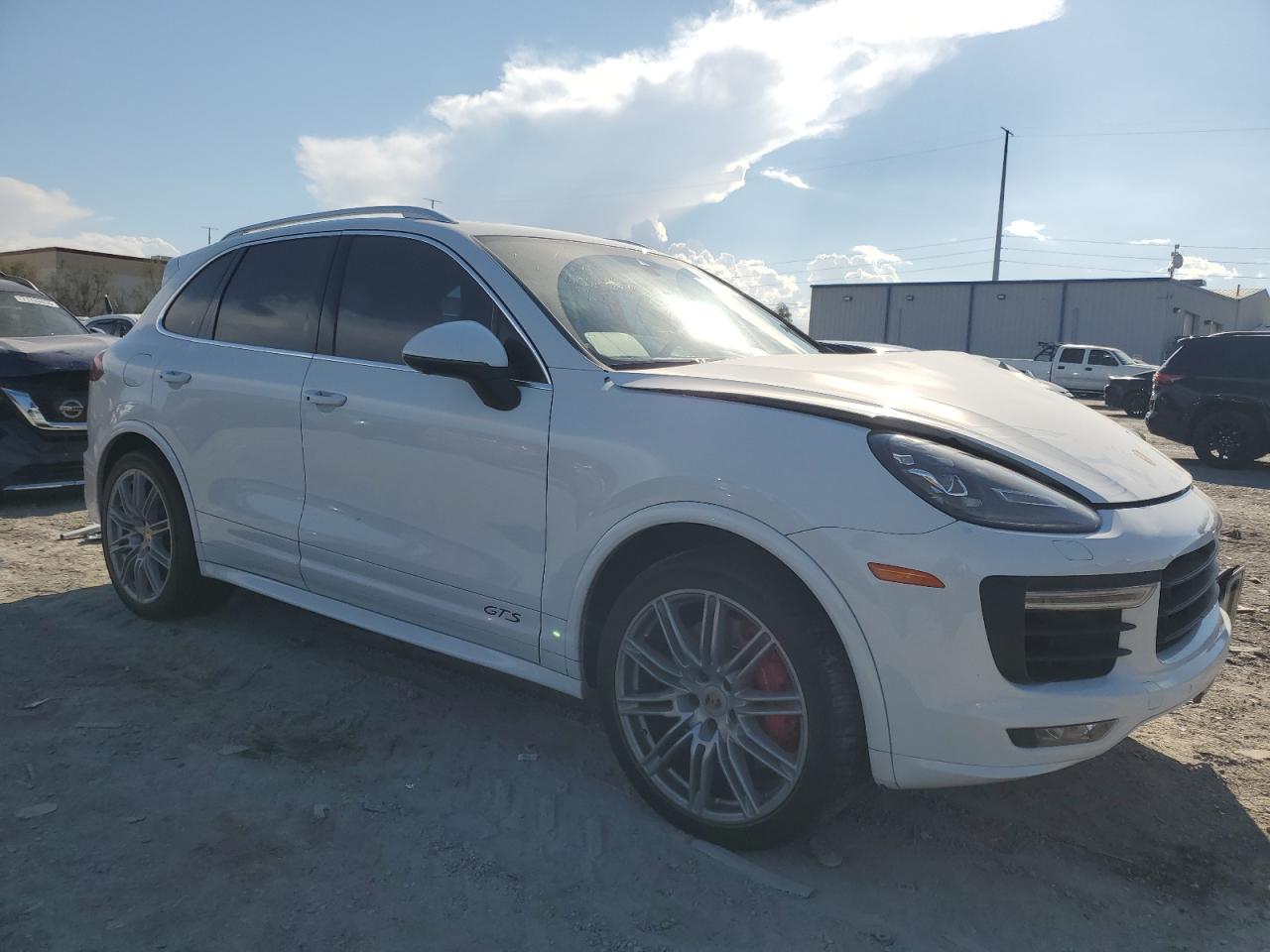 Porsche Cayenne Gts Image 3