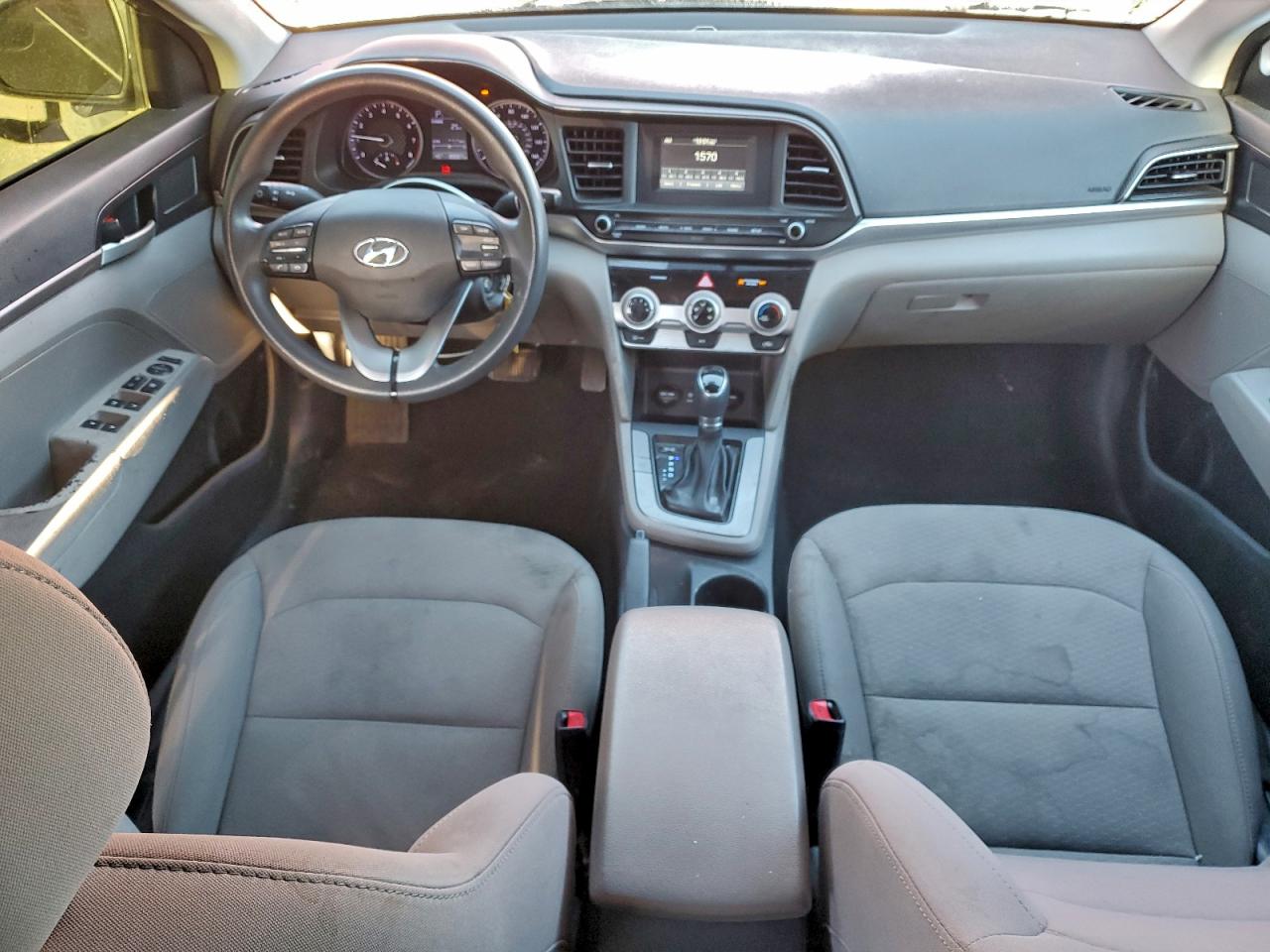 Hyundai ELANTRA Se Image 6