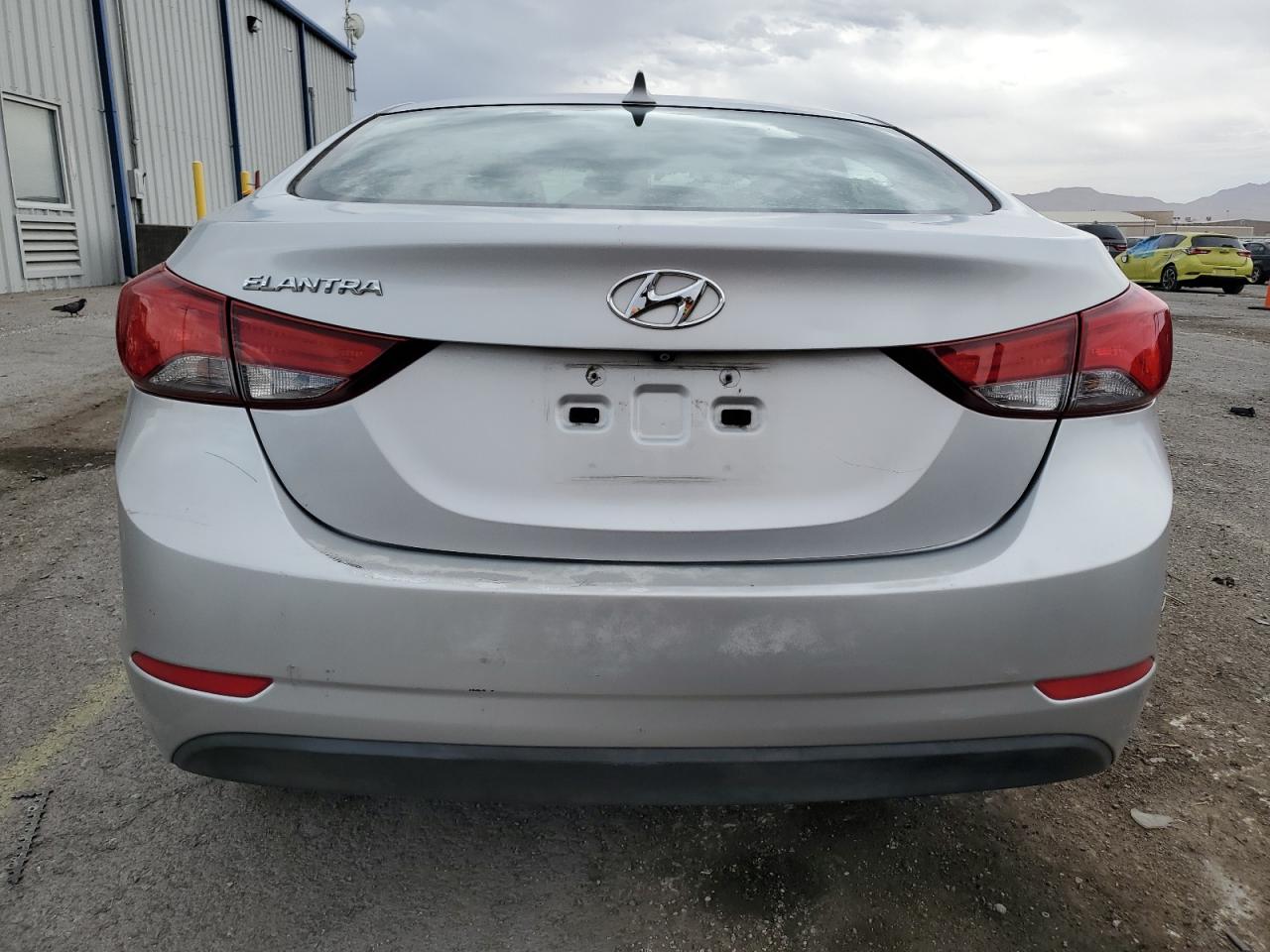 Hyundai ELANTRA Se Image 12