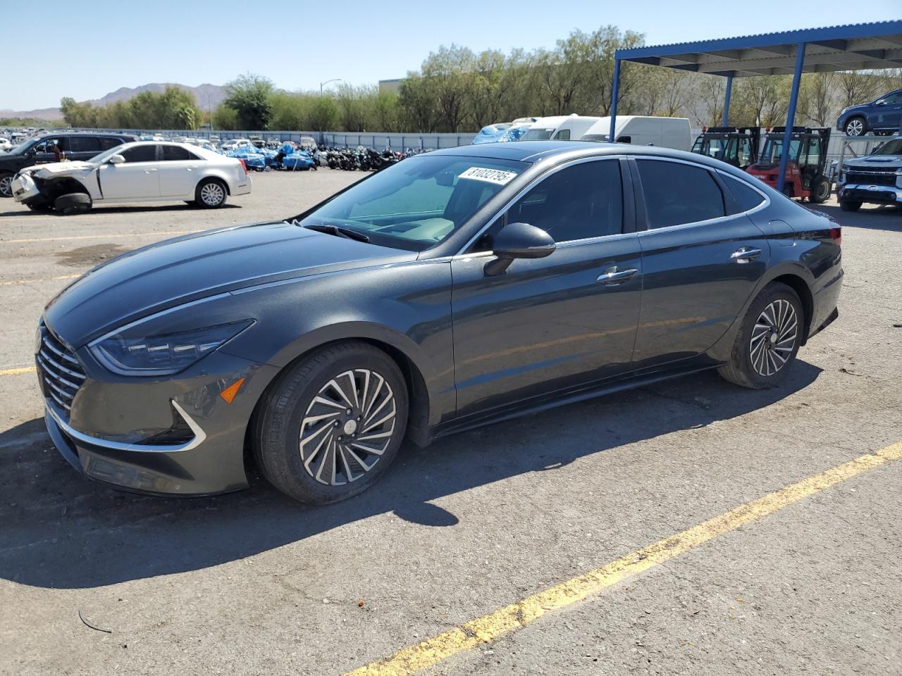 Hyundai SONATA Hybrid Image 1