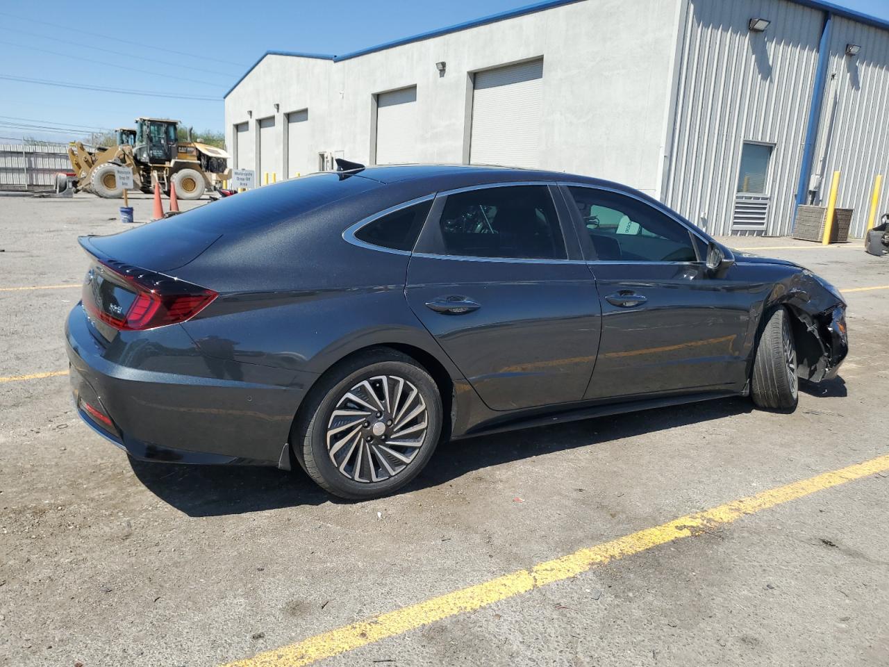 Hyundai SONATA Hybrid Image 3