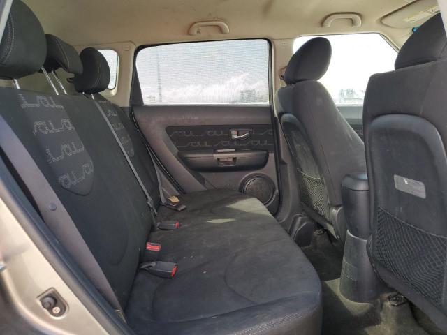 Kia Soul + Image 12