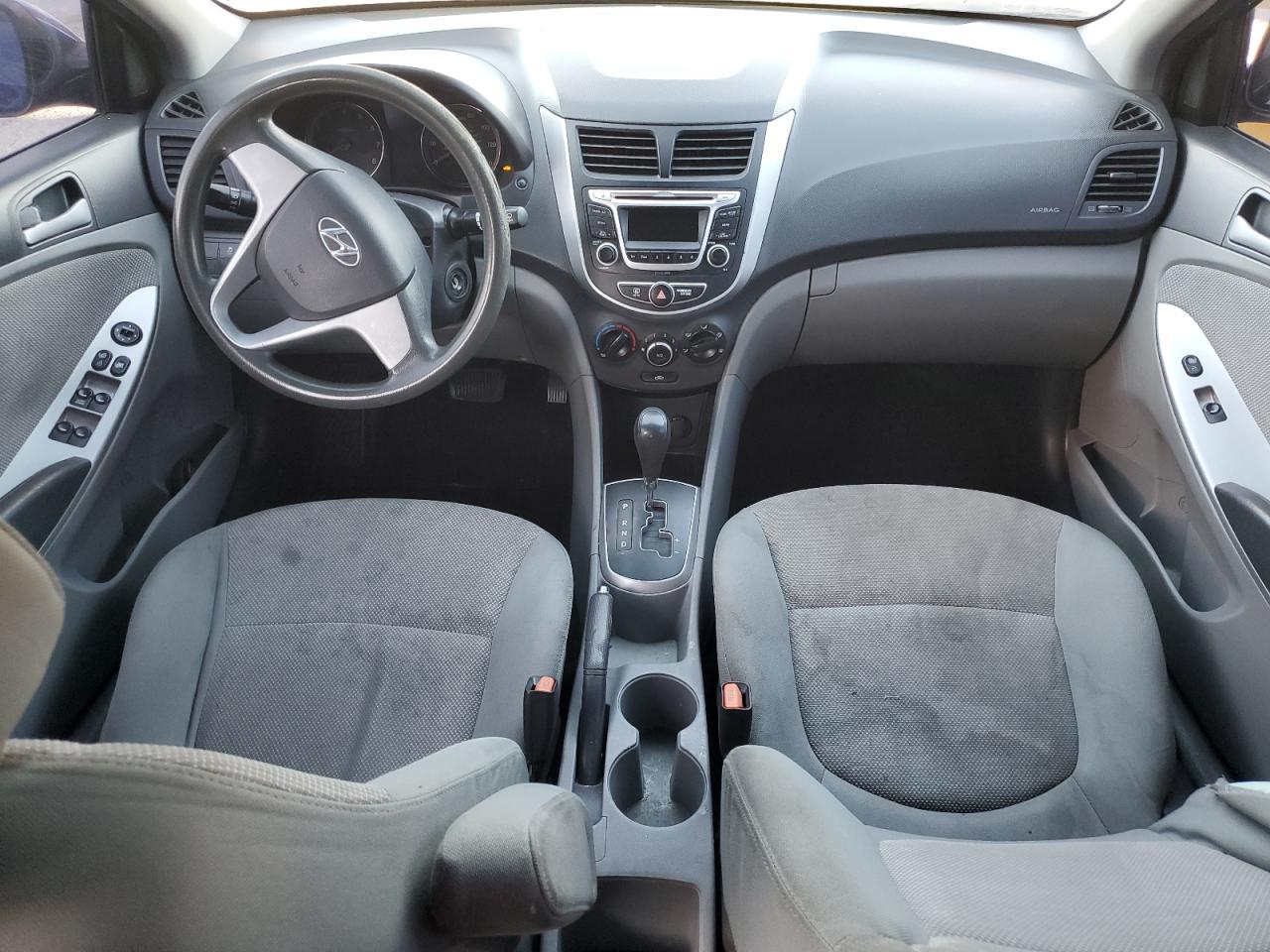 Hyundai ACCENT Gls Image 3