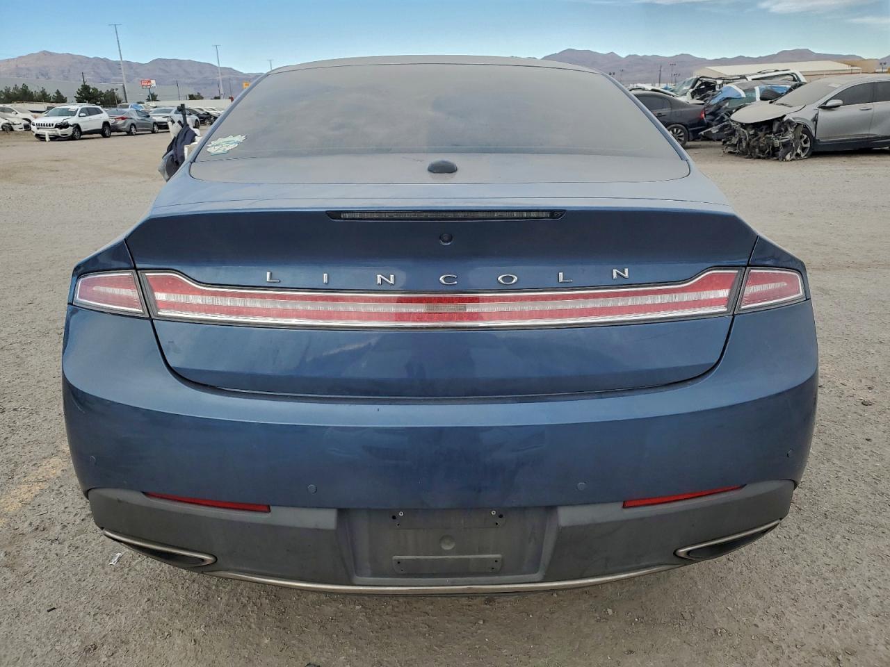 Lincoln MKZ Premiere Image 3