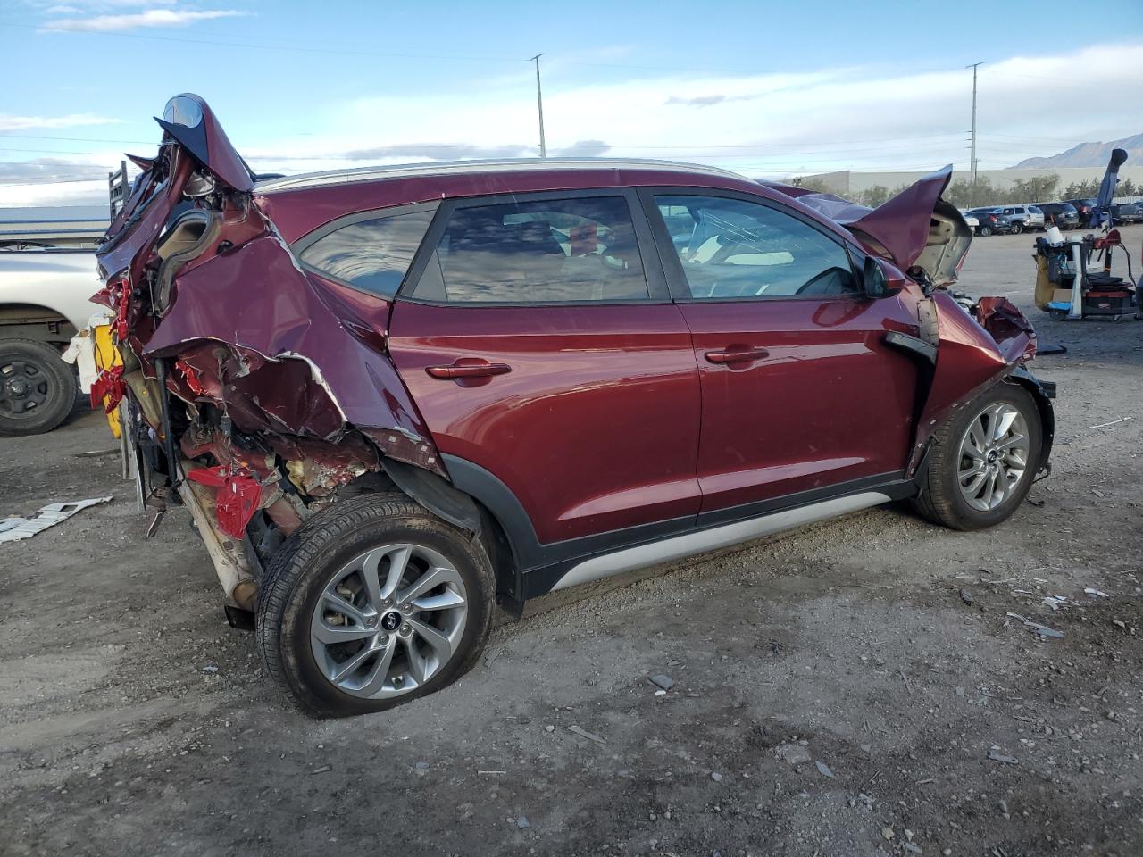 Hyundai TUCSON Limited Image 2