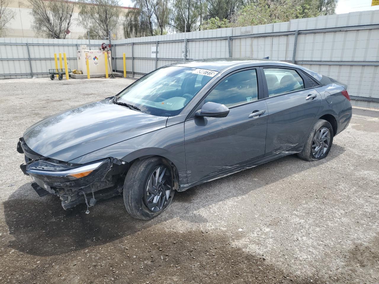 Hyundai ELANTRA Sel Image 1