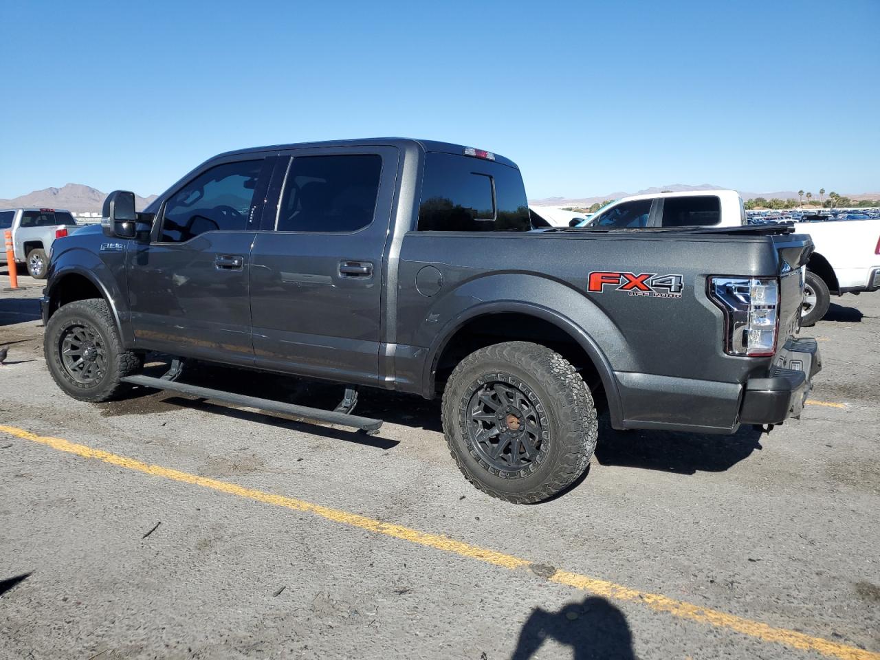Ford F-150 Supercrew Image 6