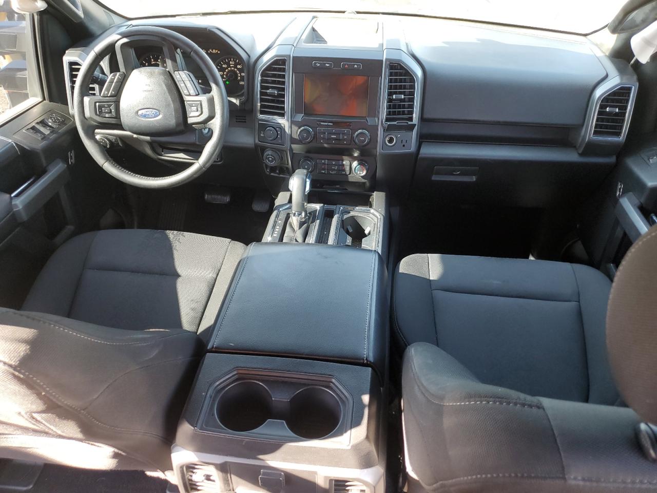 Ford F-150 Supercrew Image 9