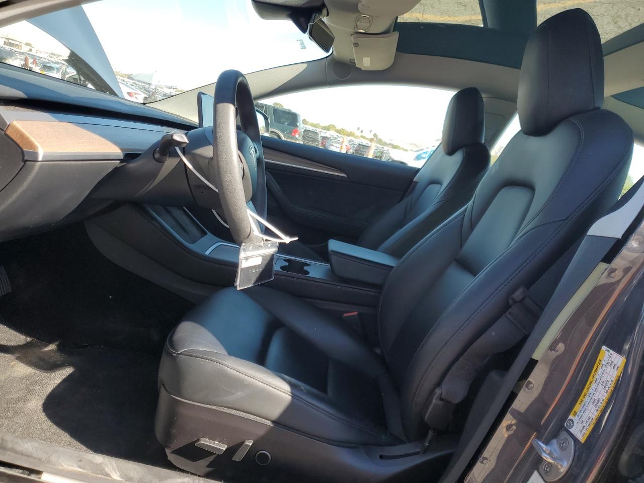 Tesla Model 3 Image 6