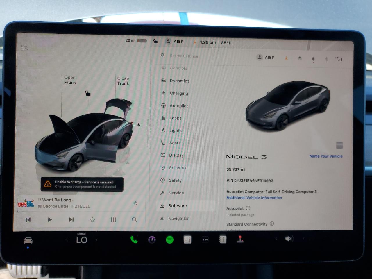 Tesla Model 3 Image 4