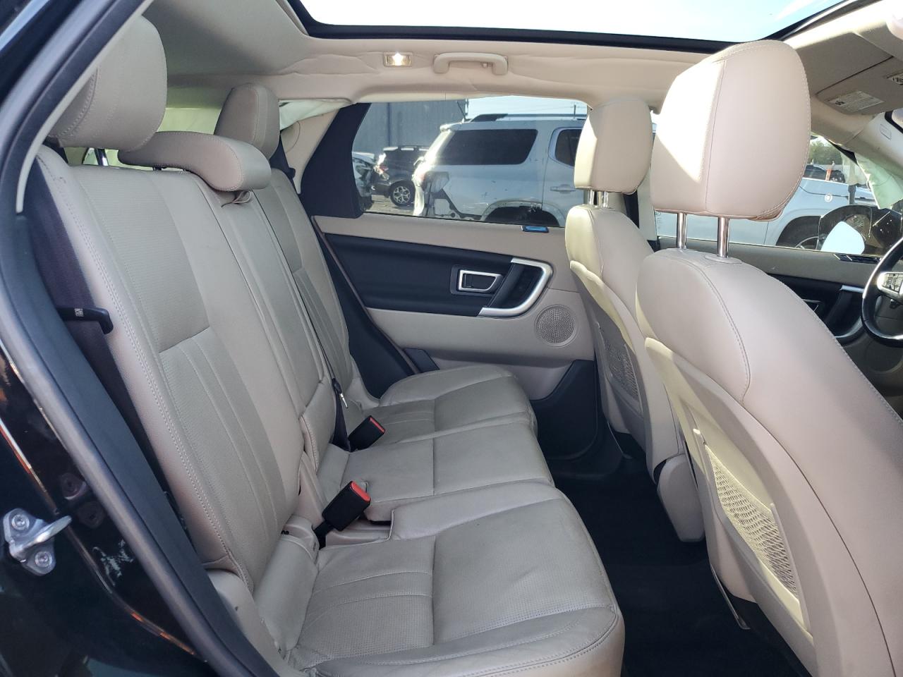 Land Rover Discovery Hse Image 8