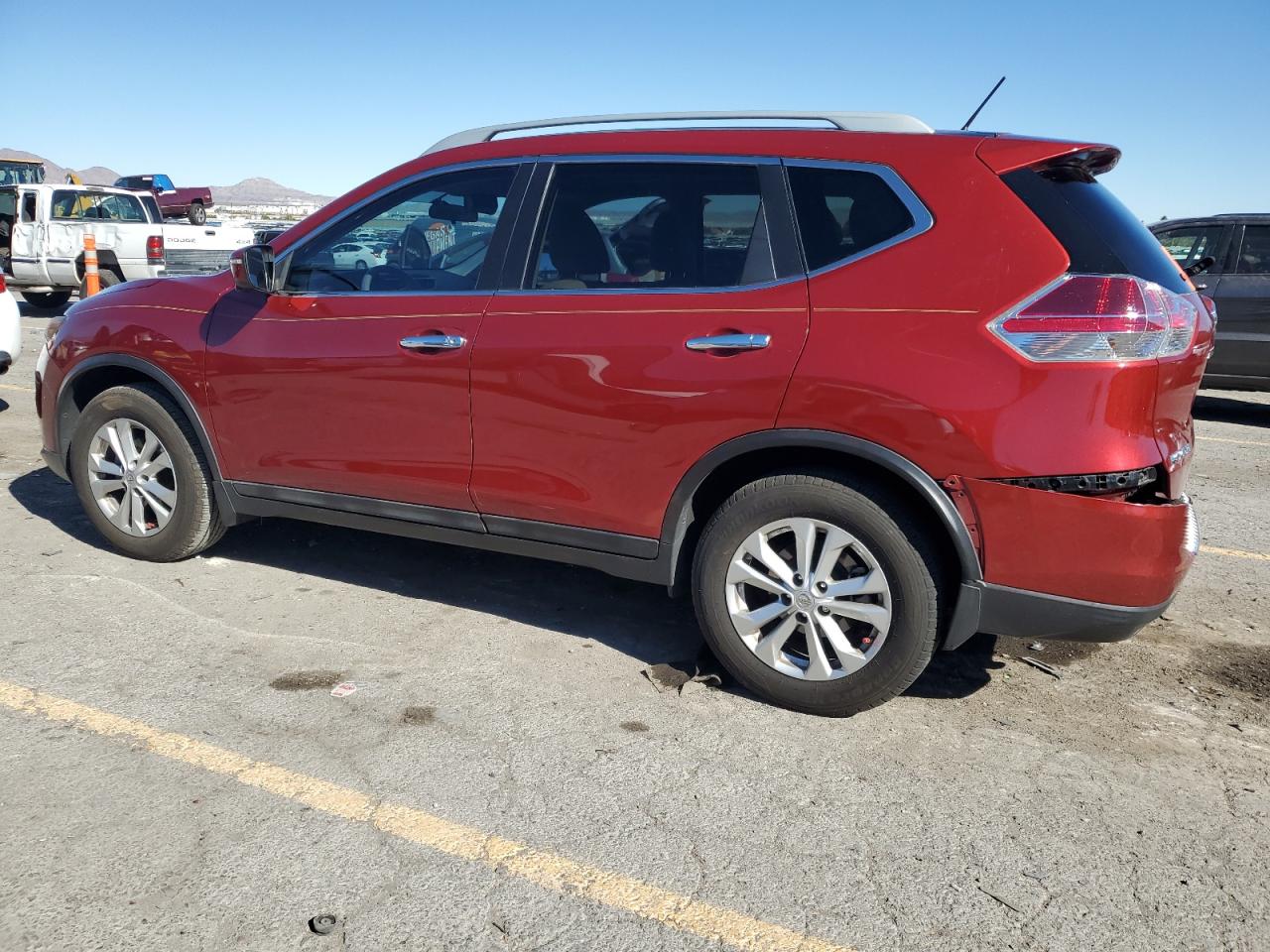 Nissan Rogue S Image 2
