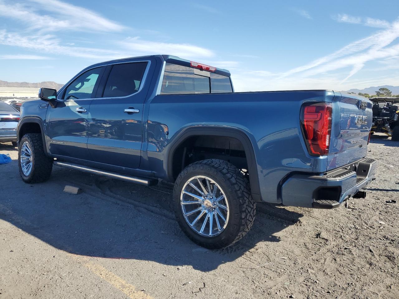 GMC Sierra K1500 Denali Ultimate Image 2