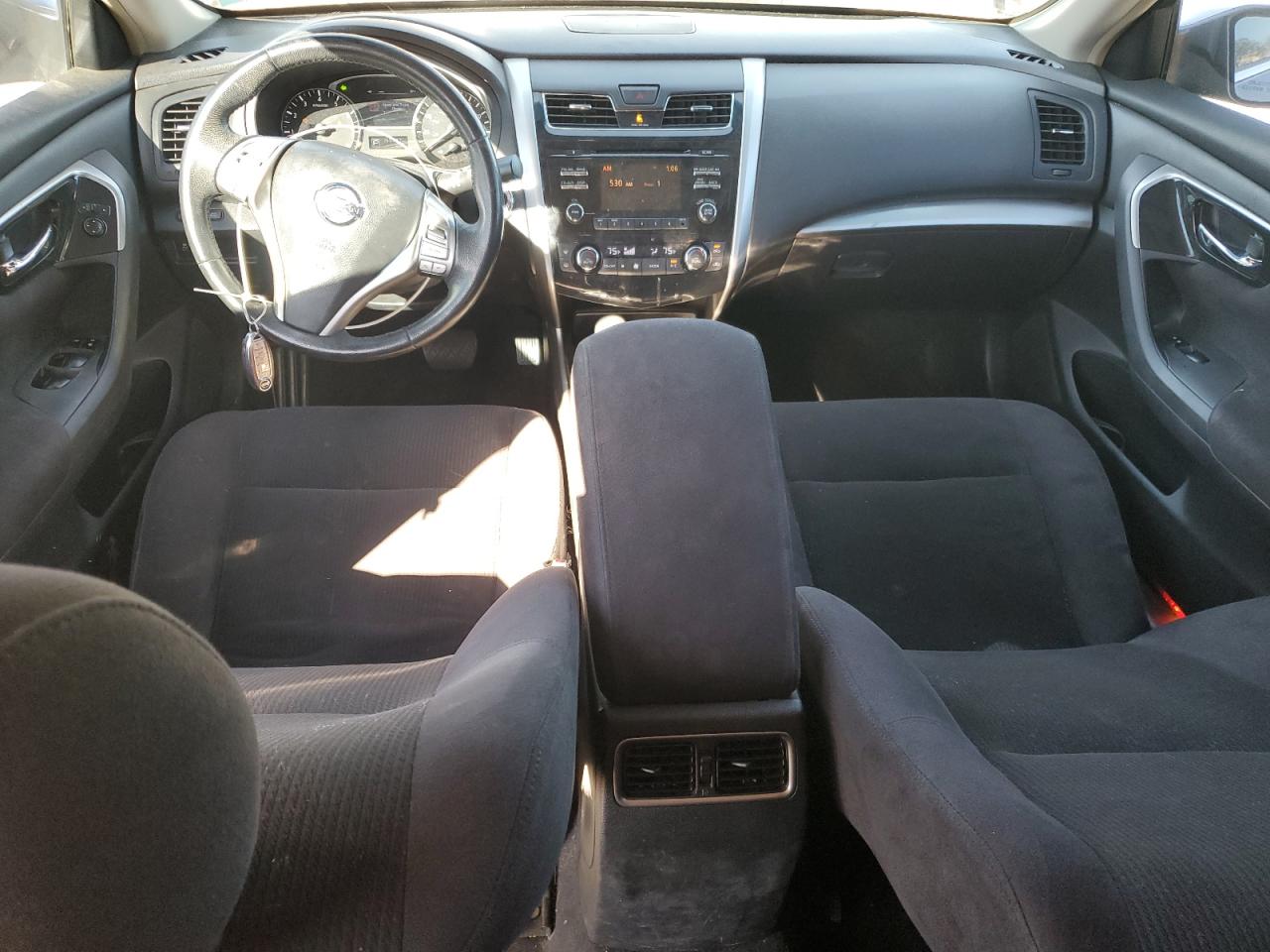 Nissan Altima 2.5 Image 2