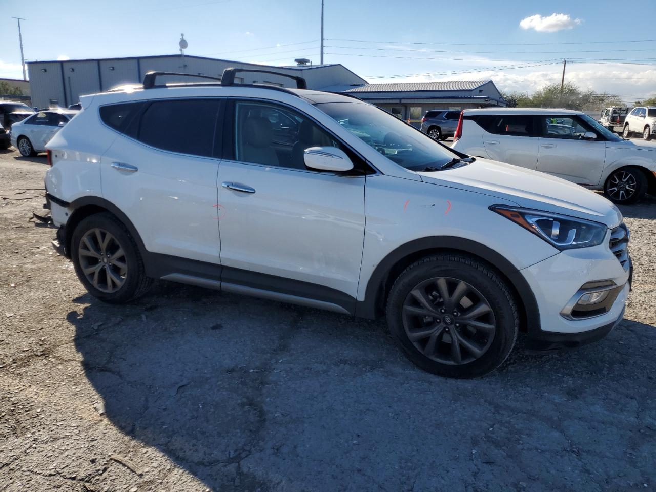 Hyundai SANTA FE Image 8