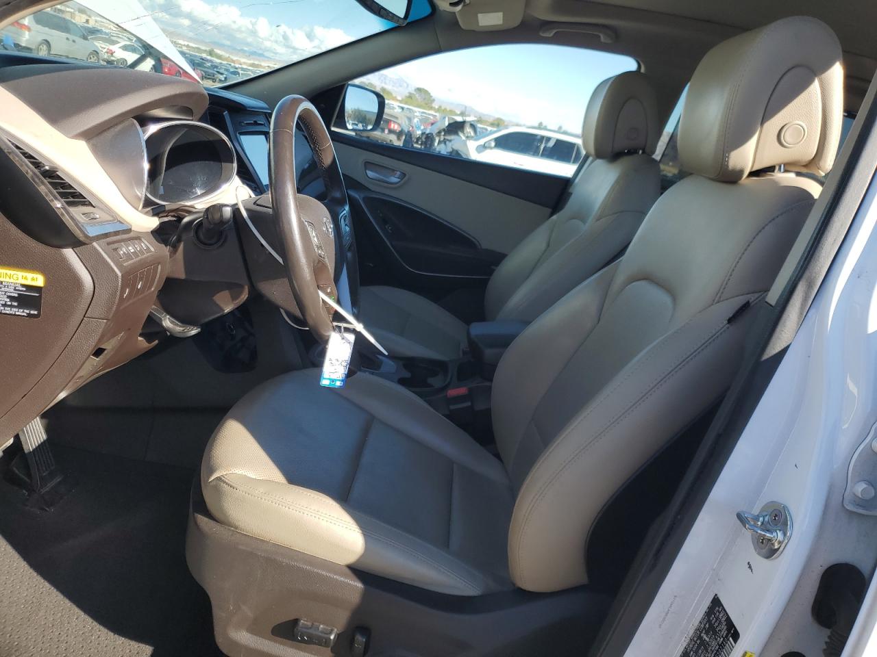 Hyundai SANTA FE Image 7