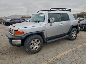  Salvage Toyota FJ Cruiser