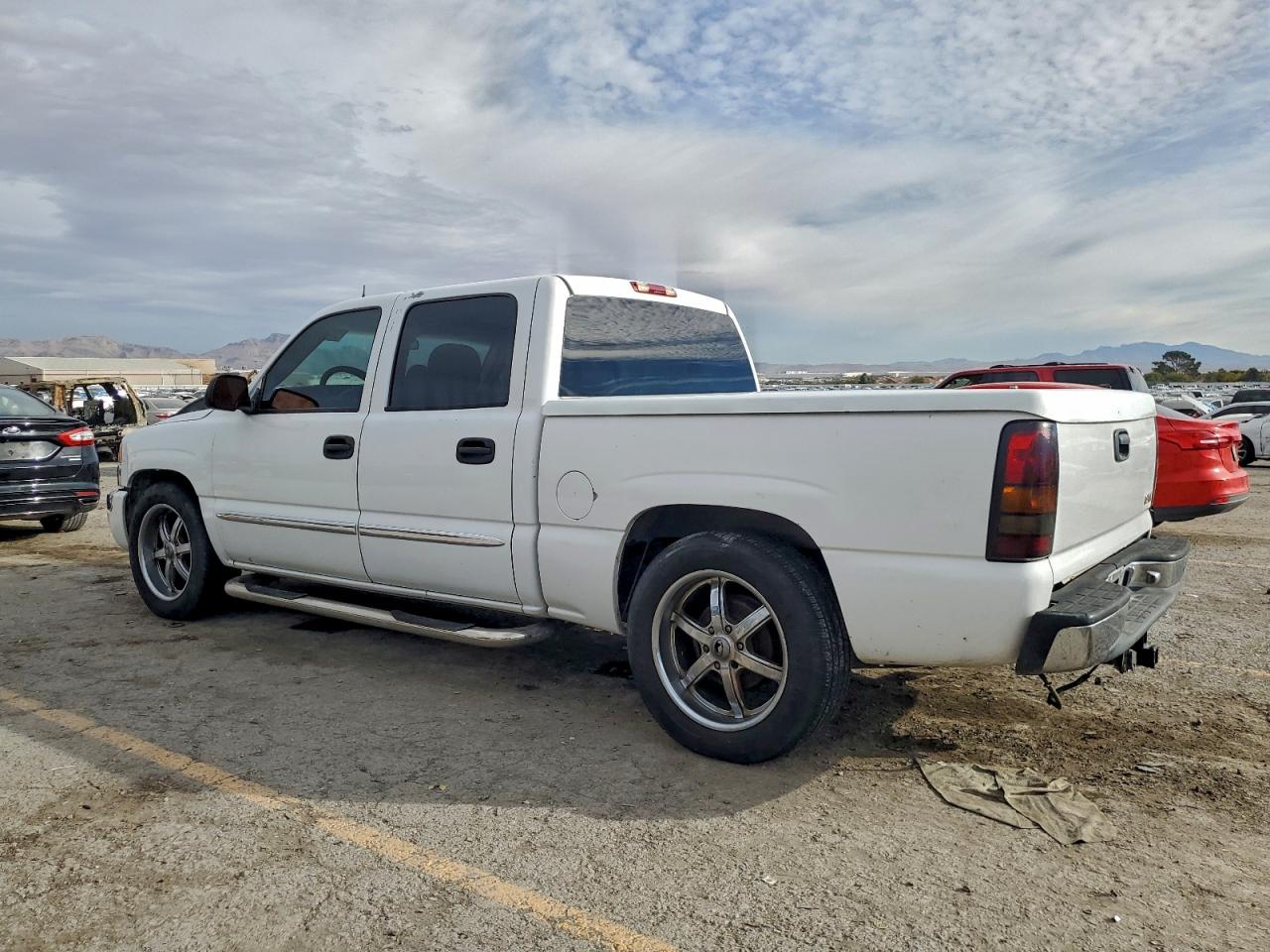 GMC Sierra C1500 Image 13