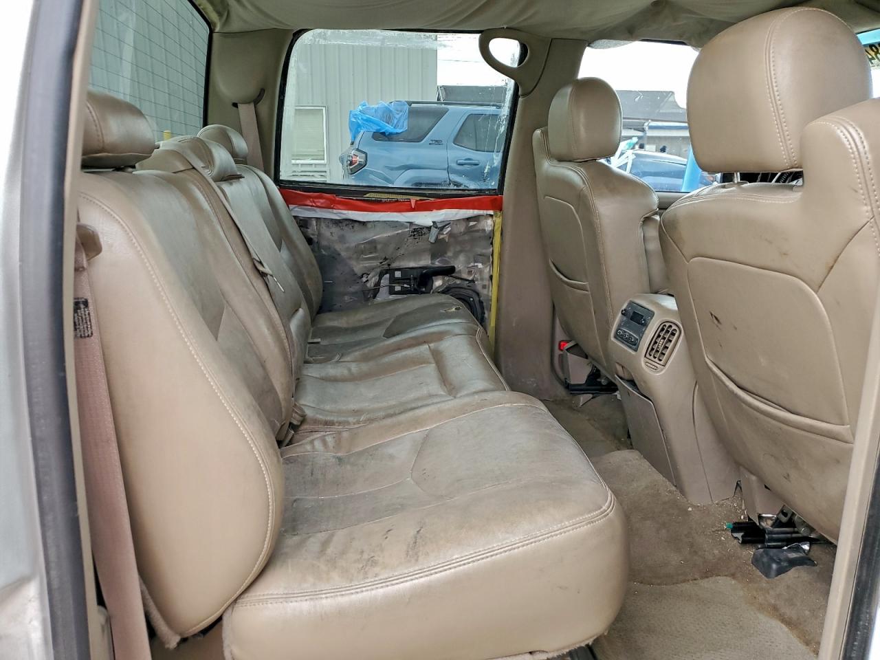 GMC Sierra C1500 Image 9