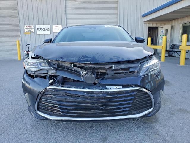 Toyota Avalon Xle Image 9