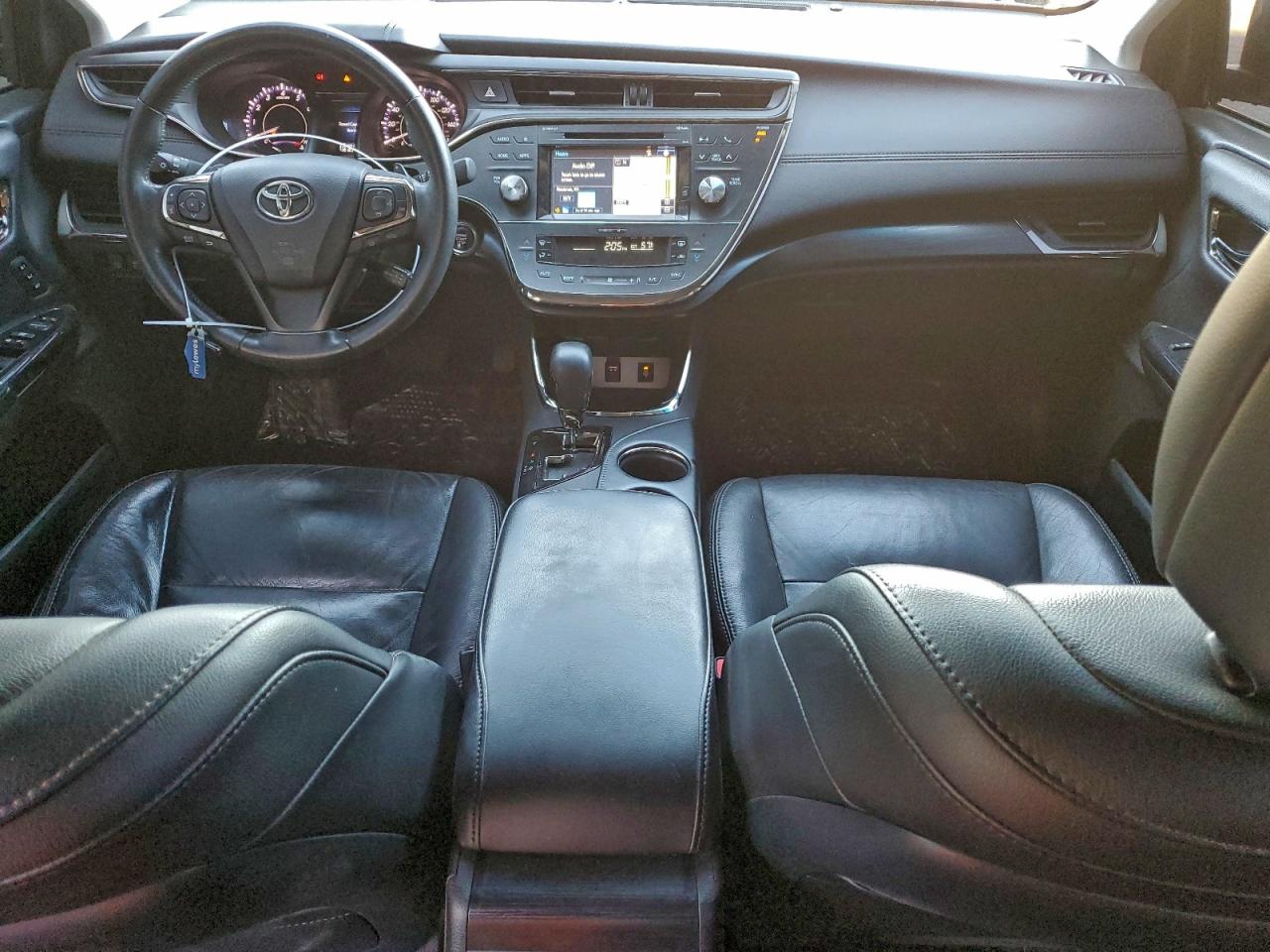 Toyota Avalon Xle Image 5