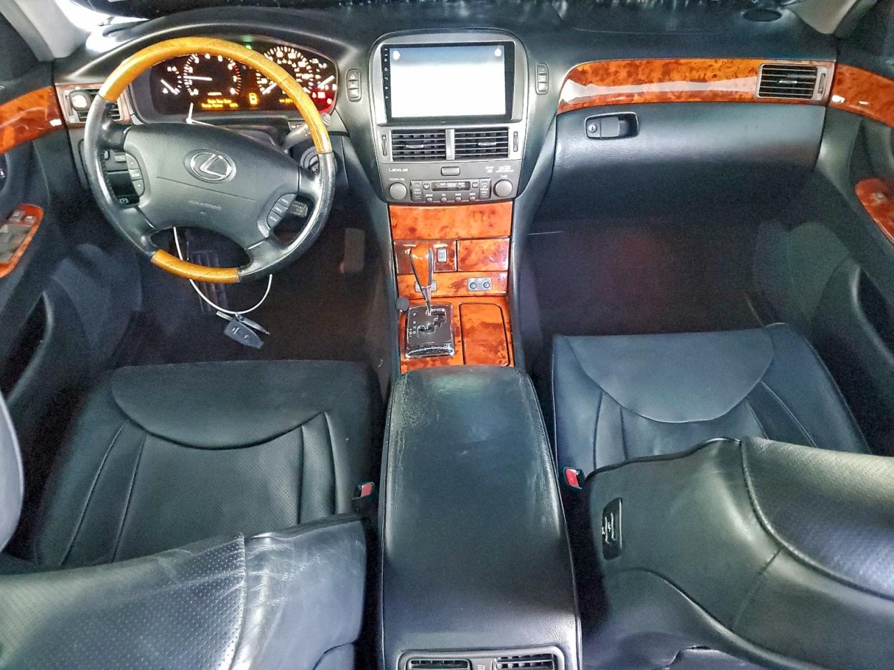 Lexus LS 430 Image 6