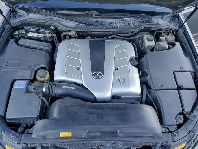 Lexus LS 430 Image 5