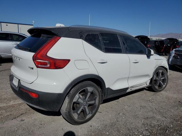 Volvo XC40 T5 Momentum Image 13