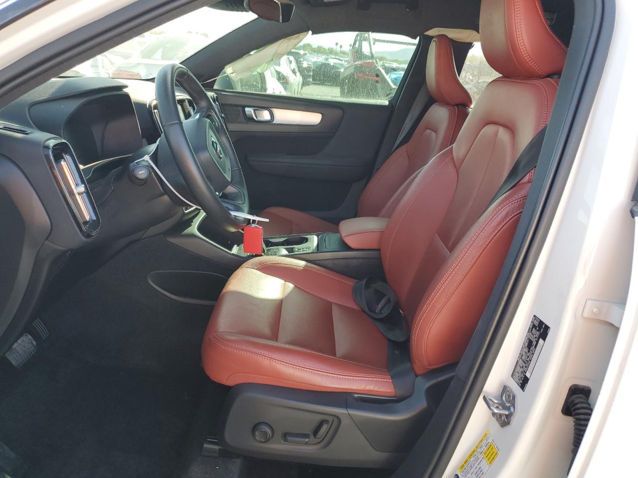 Volvo XC40 T5 Momentum Image 6