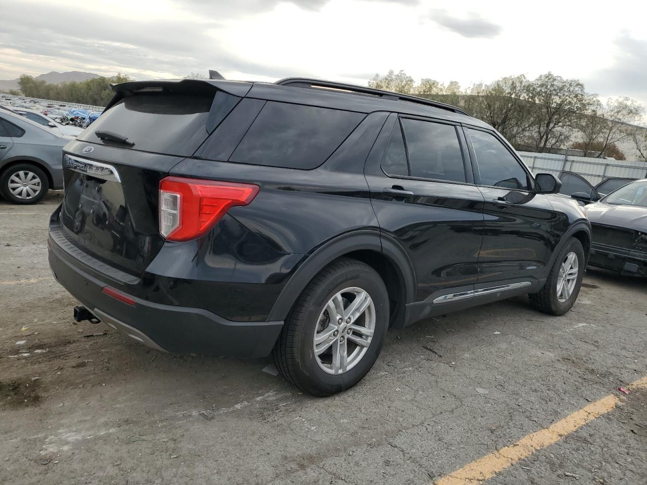 Ford Explorer Xlt Image 13