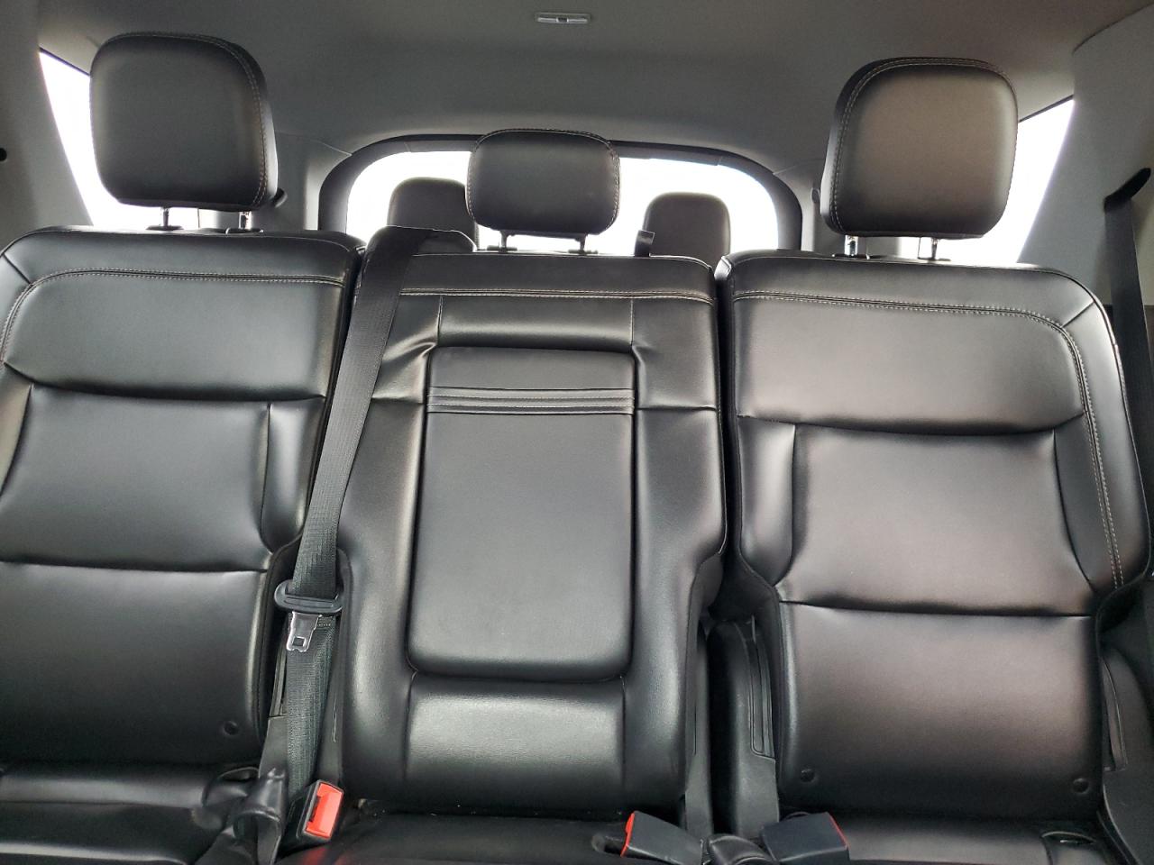 Ford Explorer Xlt Image 5