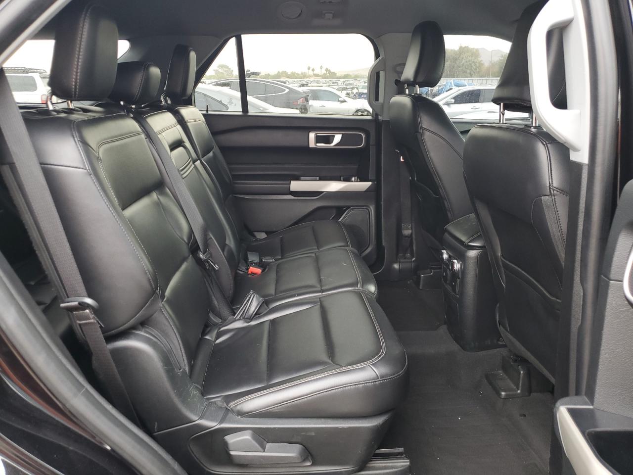 Ford Explorer Xlt Image 3