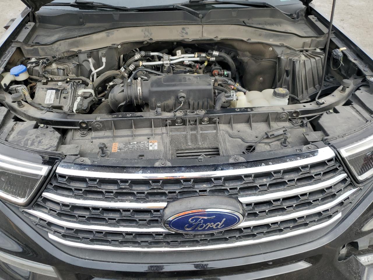 Ford Explorer Xlt Image 2
