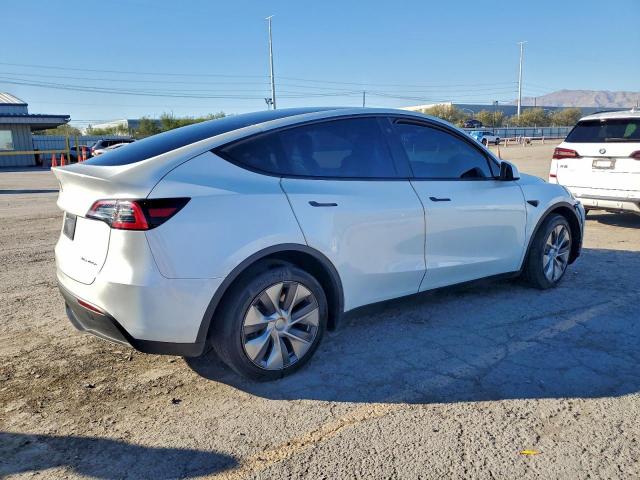 Tesla Model Y Image 10