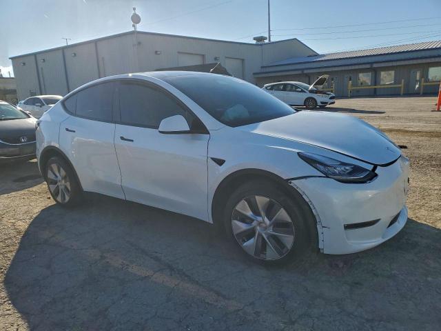 Tesla Model Y Image 9