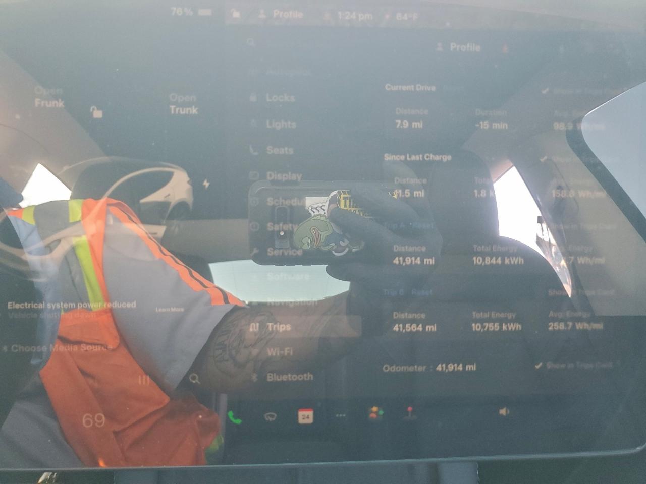 Tesla Model Y Image 6