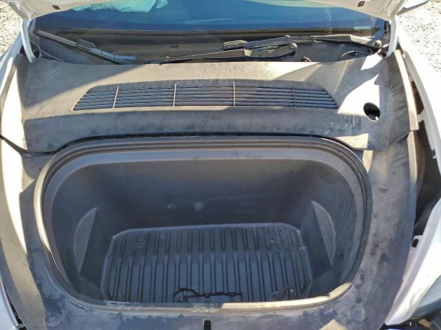 Tesla Model Y Image 12