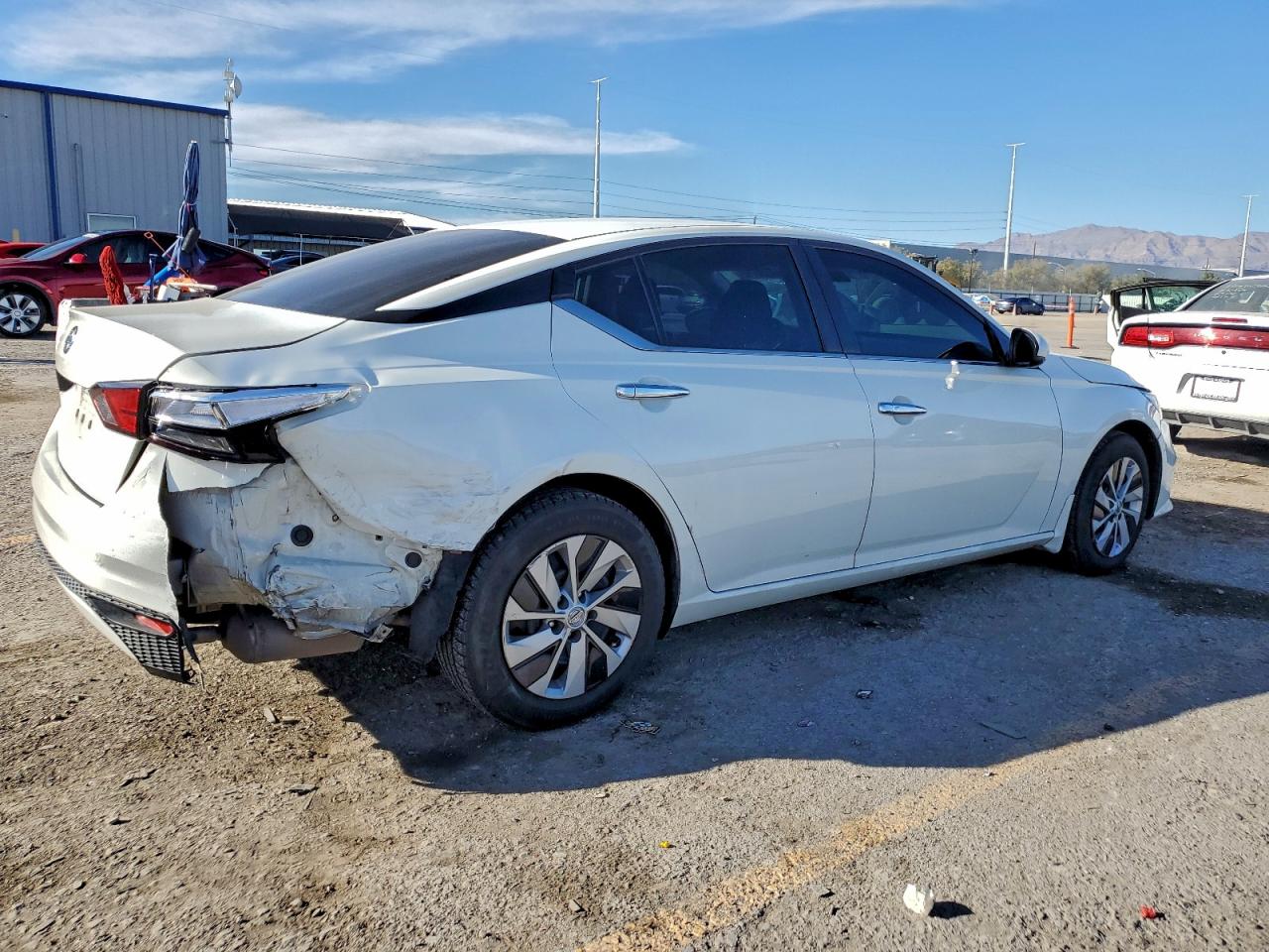 Nissan Altima S Image 5