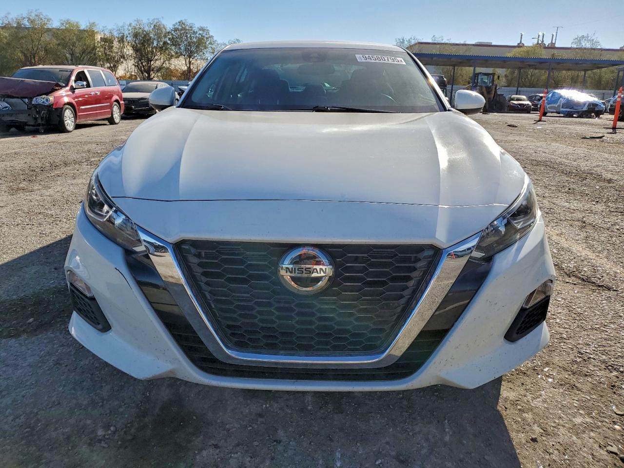 Nissan Altima S Image 8