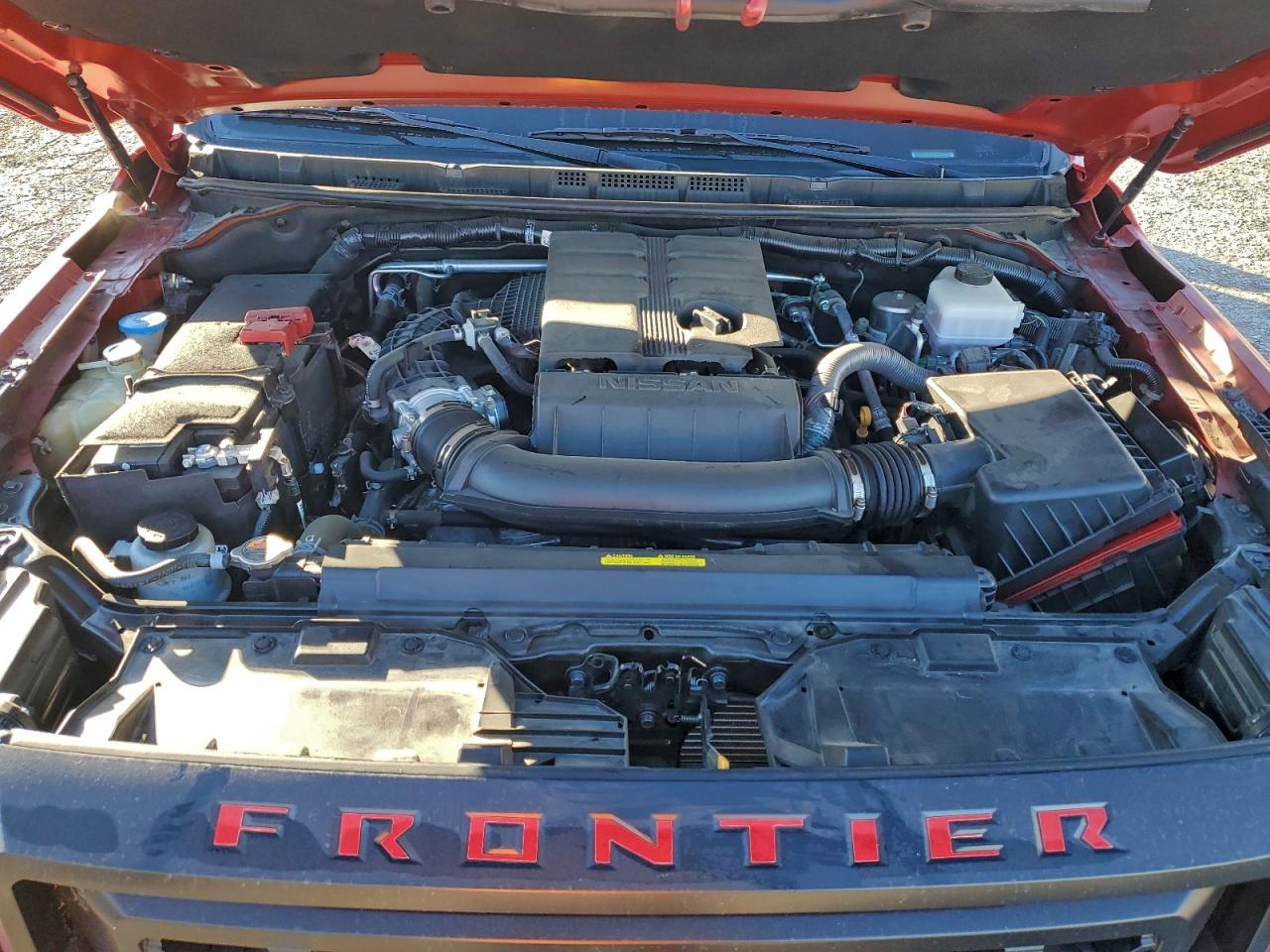 Nissan Frontier S Image 9