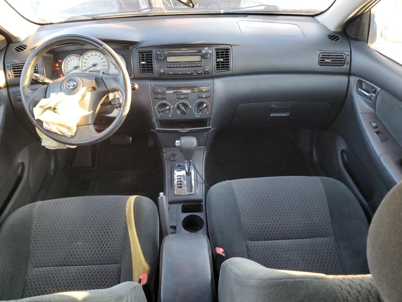 Toyota Corolla Ce Image 12