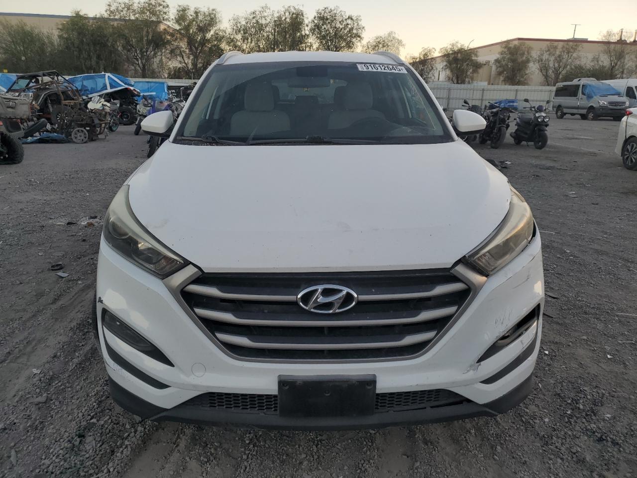Hyundai TUCSON Limited Image 8