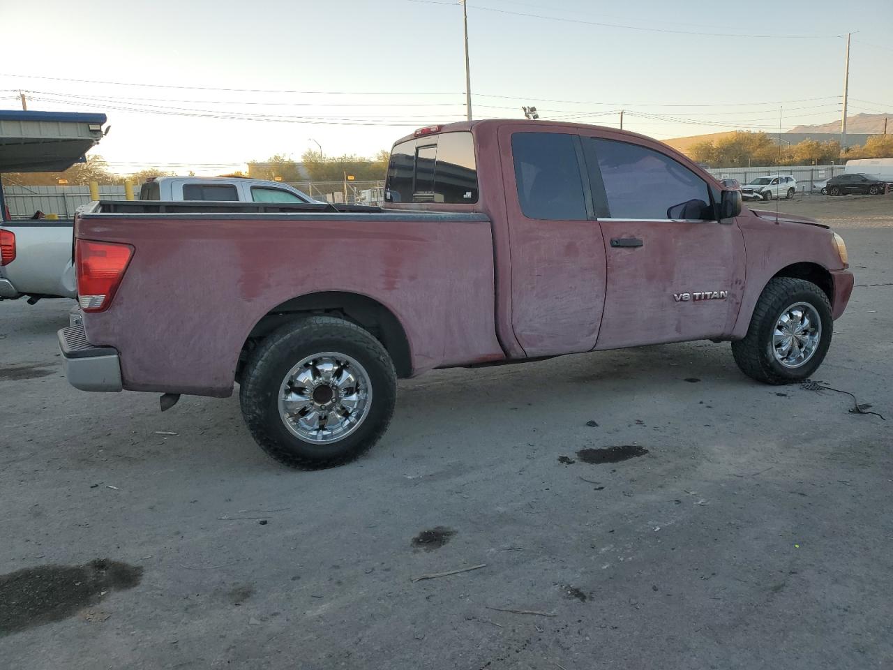 Nissan Titan Xe Image 2