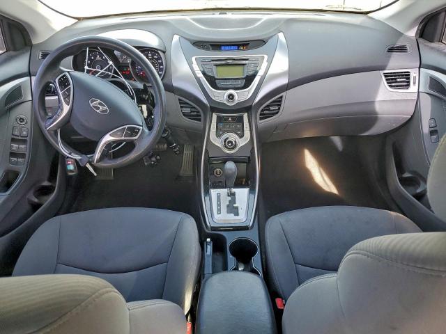 Hyundai ELANTRA Gls Image 8
