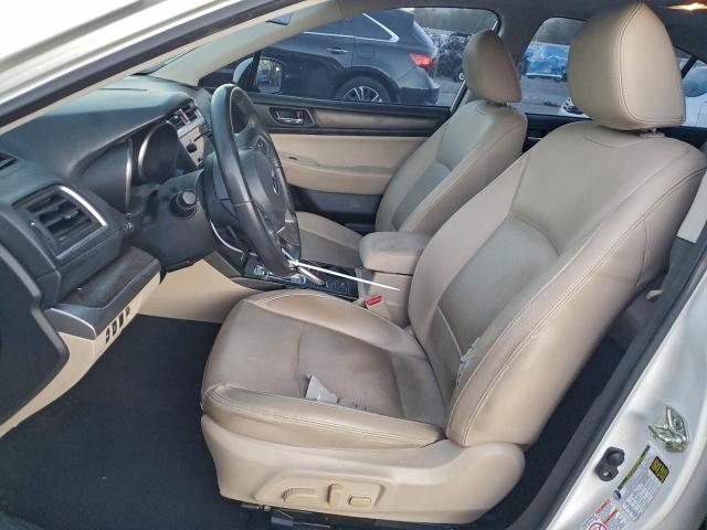 Subaru Legacy 2.5i Limited Image 2