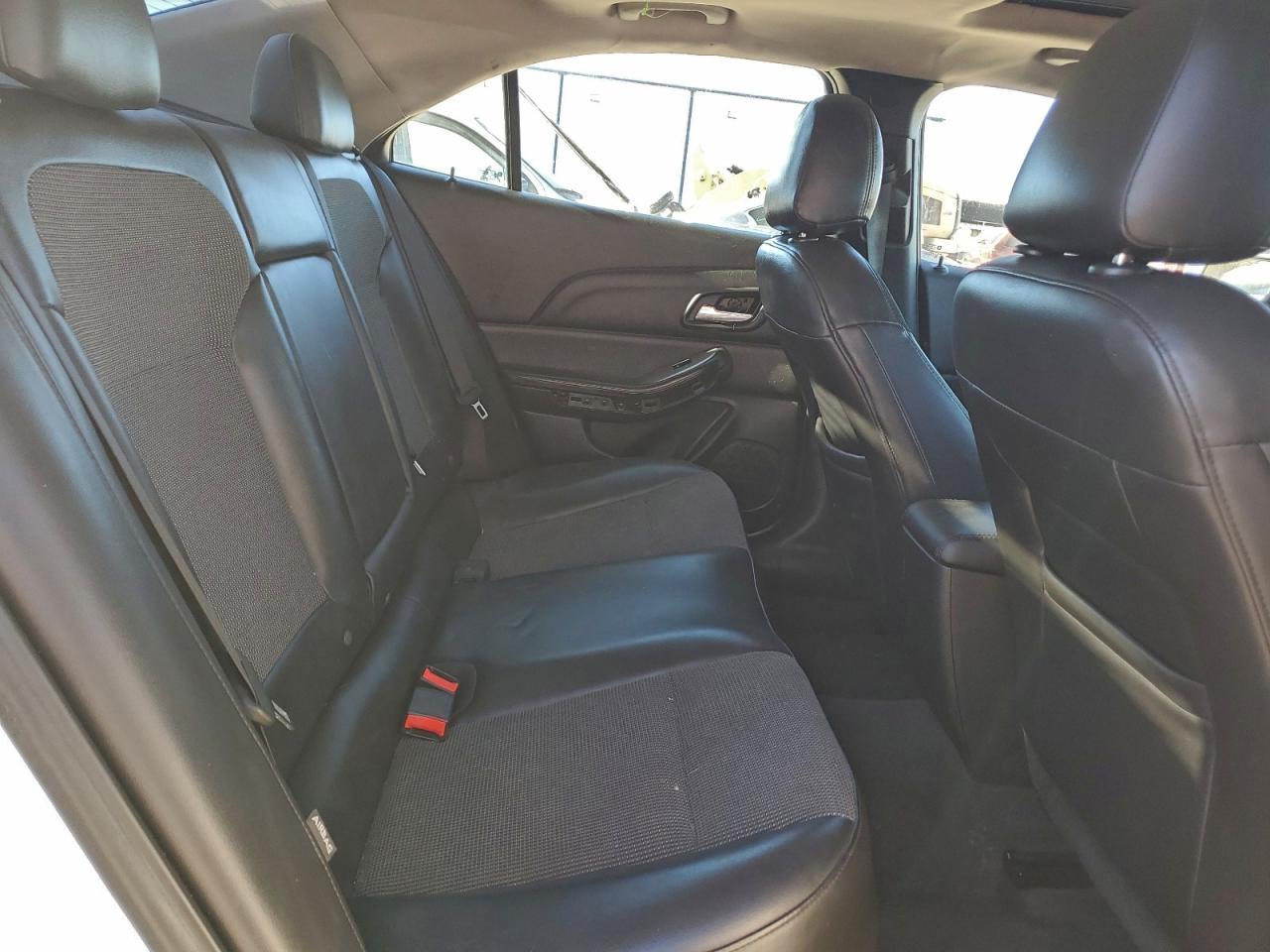 Chevrolet Malibu 1lt Image 7