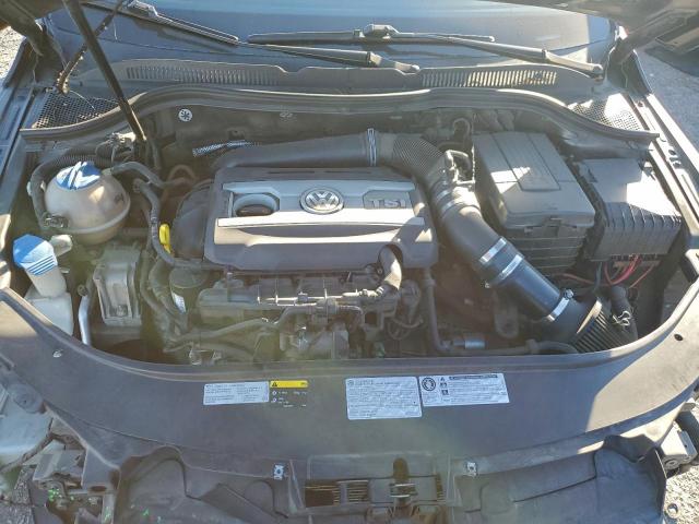 Volkswagen CC Base Image 9