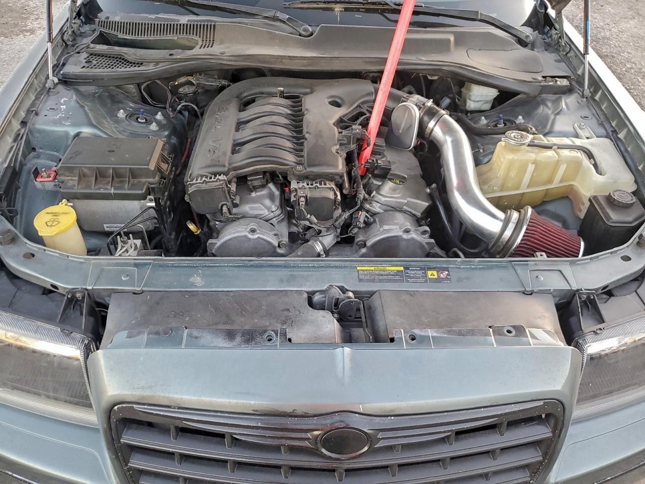 Chrysler 300 Touring Image 9