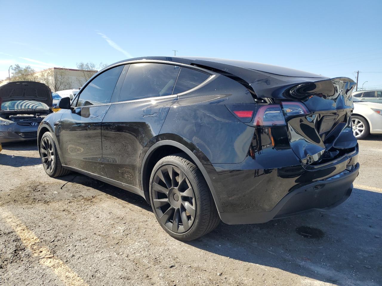 Tesla Model Y Image 2